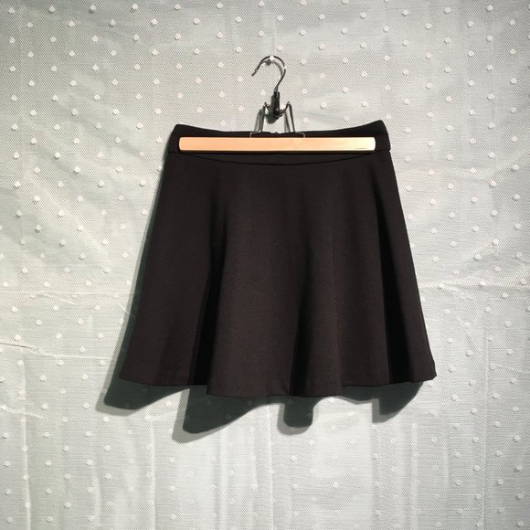 Widelia black skater skirt